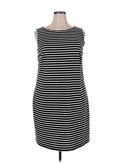 Pre-owned Roz & Ali Casual Dress In Black