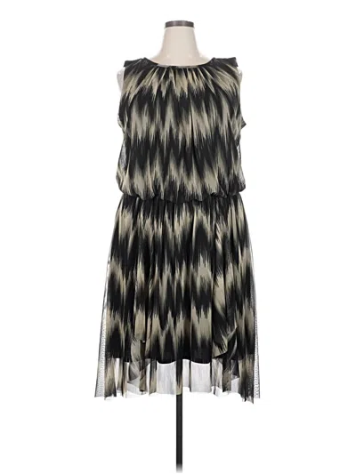 Pre-owned Roz & Ali Casual Dress In Black