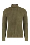 Rrd - Roberto Ricci Design Velvet Rave Turtleneck Sweater With Ribbing In Green
