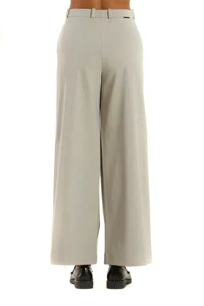 Rrd White Off