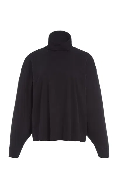 Rùadh Moda Operandi In Black