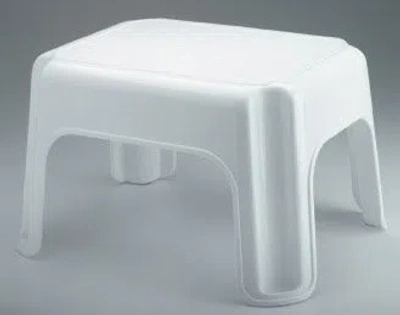 Rubbermaid Roughneck 1-step Step Stool With 200 Lb. Load Capacity