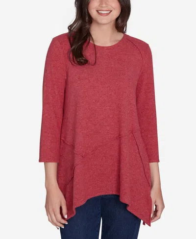 Ruby Rd. Petite Scoop Neck Solid Hatchi Knit Sharkbite Top With Fabric Splicing Detail In Ruby