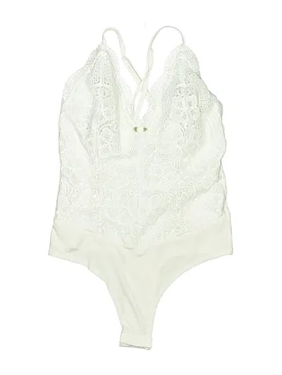 Pre-owned Rue21 Bodysuit In Ivory