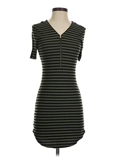 Pre-owned Rue21 Casual Dress In Green