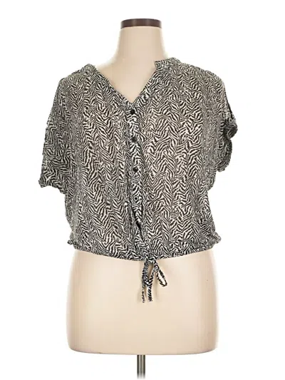 Pre-owned Rue21 Short Sleeve Blouse In Gray