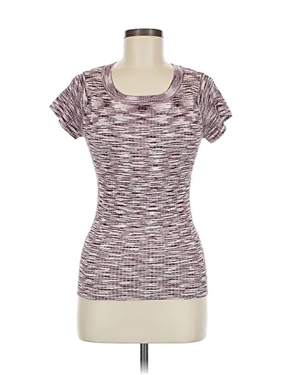 Pre-owned Rue21 Short Sleeve T-shirt In Burgundy