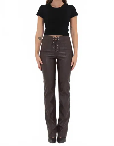 Rumored Women's Straight Shorter Pants In Black