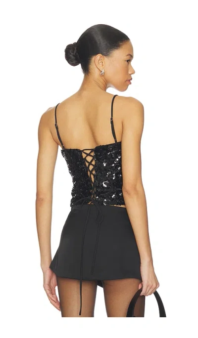 Runaway The Label Nessa Ä¸šè£… Â€“ É»‘è‰². Å°ºç � Xl (also Â€“ L, M, S, Xs). In Black