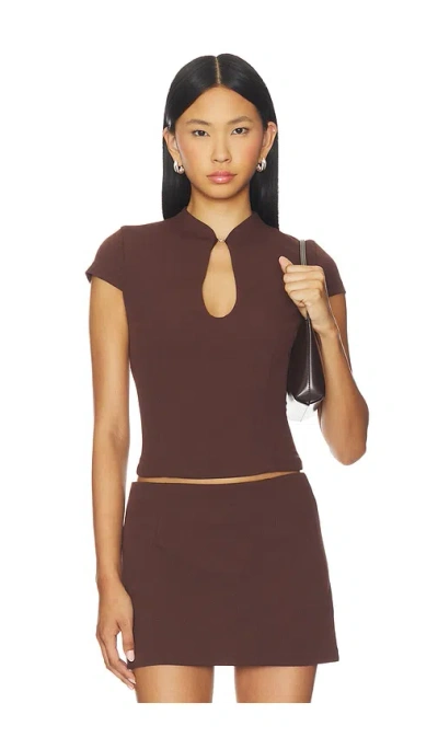 Runaway The Label Vieno Keyhole Fitted Top In Brown