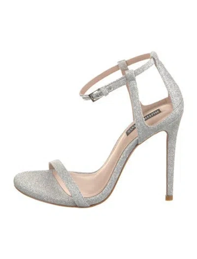 Pre-owned Ruthie Davis Glitter Sandals In Silver