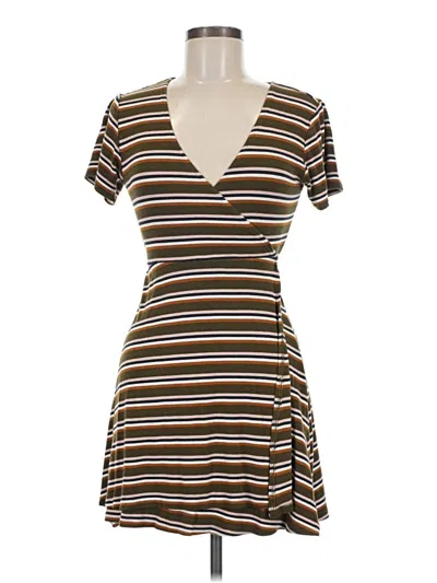 Pre-owned Rvca Casual Dress In Brown