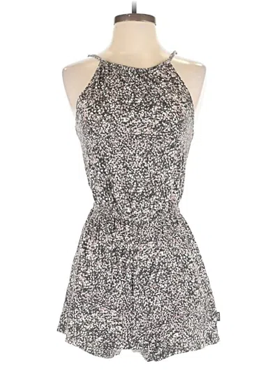 Pre-owned Rvca Romper In Gray