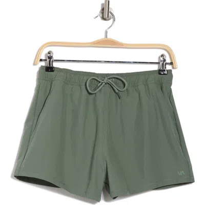 Rvca Wind Up Shorts In Jade