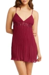 Rya Collection True Love Chemise In Sangria