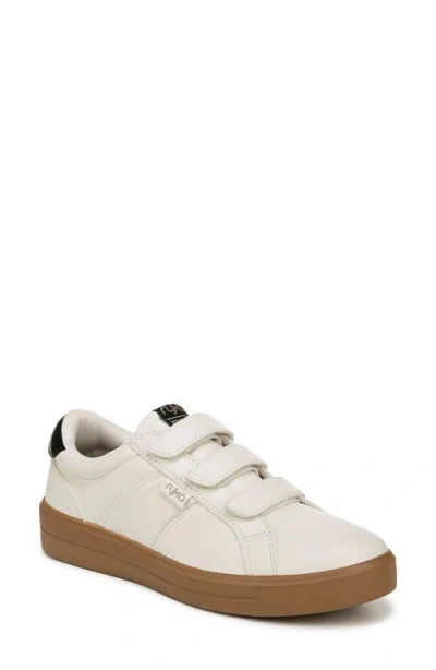 Ryka Rykä Viv 2 Classic Low Top Sneaker In White/ Black