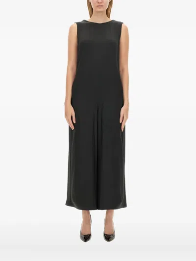 S Max Mara "morian" Suit. In Black