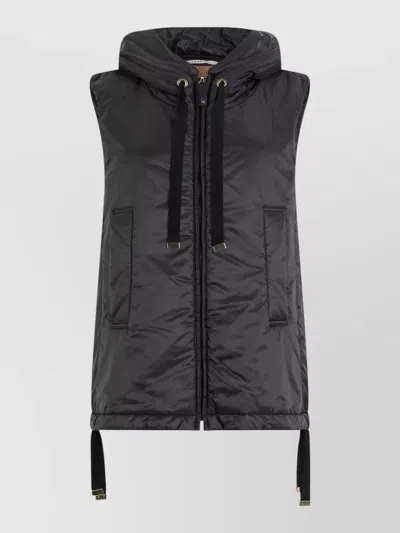 S Max Mara Hooded Padded Gilet Adjustable Hem In Black
