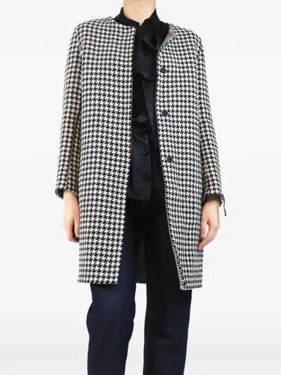 Pre-owned 's Max Mara Houndstooth-print Button-up Coat In White