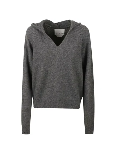 Sa Su Phi Raglan-sleeve V-neck Sweater In Grau