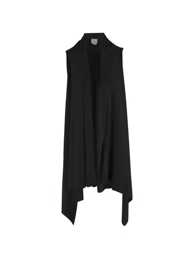 Sa Su Phi Sleeveless Open Vest In Black