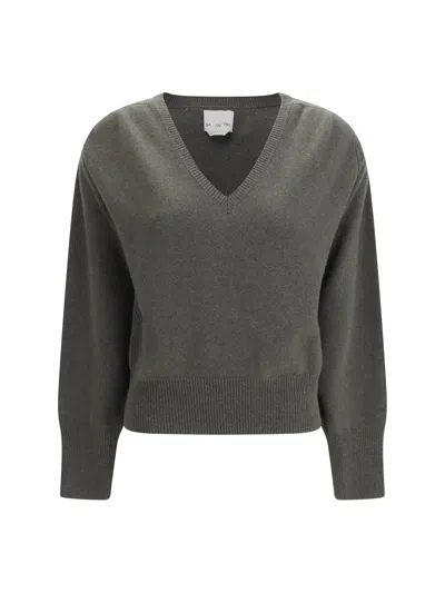 Sa Su Phi V-neck Cashmere Sweater In Black