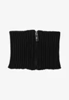 Sa Su Phi Zip-up Cashmere Scarf In Black