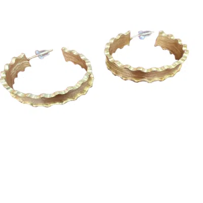 Saachi Men's Gold Scalloped Hoop Earrings