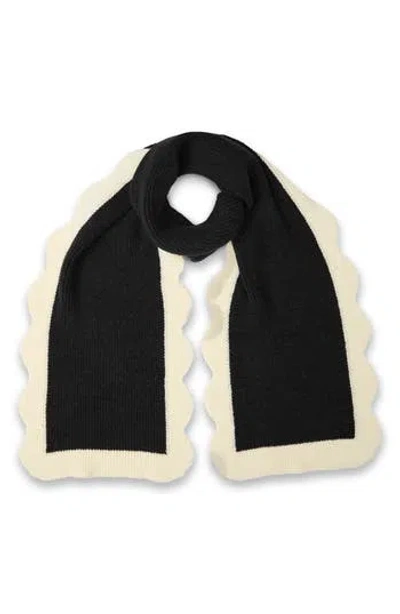 SAACHI SAACHI SCALLOP TRIM SCARF