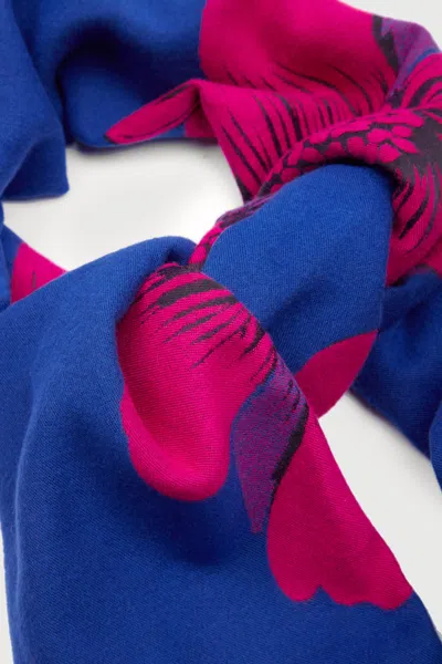 Saachi Women's Fresh Floral Reversible Blue Scarf