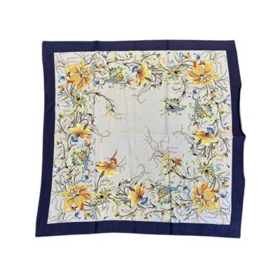 Saachi Women's White Floral Oversized Bandana