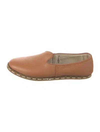Pre-owned Sabah Leather Flats In Neutral
