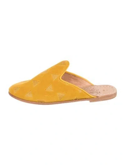 Pre-owned Sabah Suede Patterned Mules In Yellow