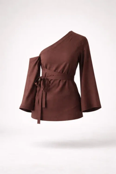 Sable Cacao Convertible One-shoulder Blouse In Brown