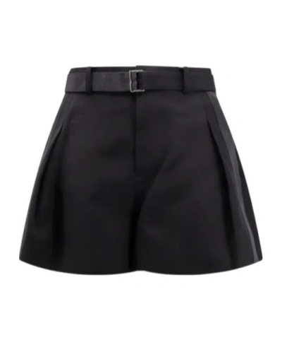 Sacai Belt-loop Shorts In Black