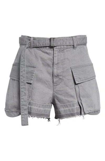 SACAI SACAI BELTED FRAYED RELEASE HEM CARGO DENIM SHORTS