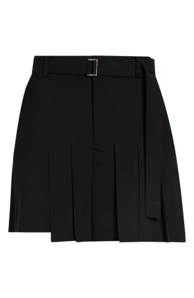Sacai Asymmetric Pleated Shorts In Black