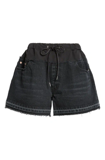 Sacai Drawstring-waist Denim Shorts In Black
