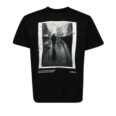 Sacai Graphic Printed Crewneck T-shirt In Black