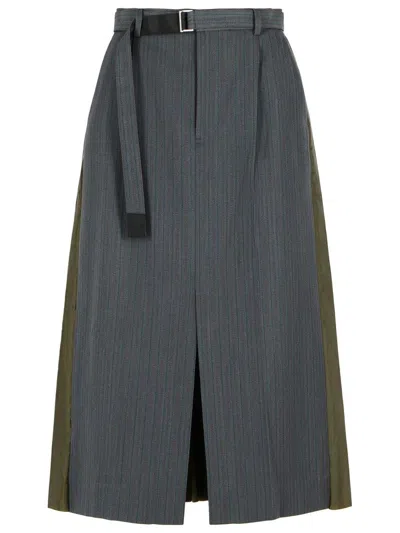 Sacai Pleated Skirt With Belt And Stripes In Gray