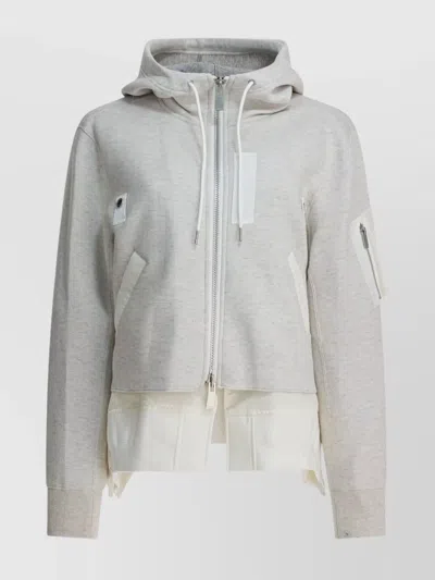 SACAI HOODED LONG SLEEVE RIBBED SWEATSHIRT