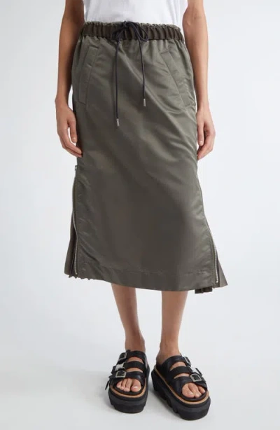 Sacai Insulated Nylon Twill Midi Skirt In Taupe 550