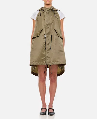 Sacai Nylon Twill Hoodie Vest In Green