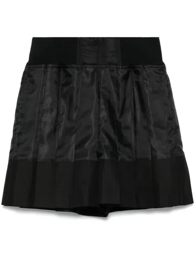 Sacai Panelled Shorts In Black