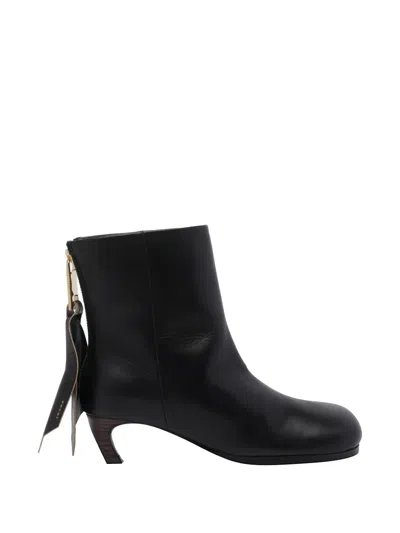 Sacai Leather Ankle Boots Curved Heel Tag In Black
