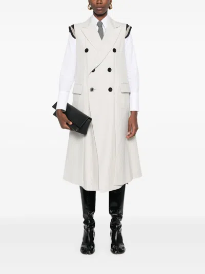 Sacai Sleeveless Coat In Beige