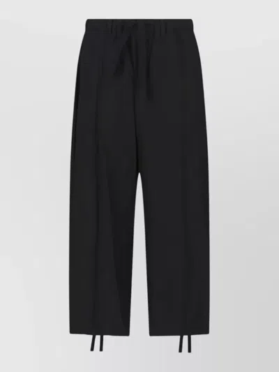 Sacai Straight Trousers Elastic Waistband Back Pocket In Black