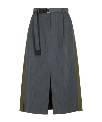 Sacai Pleated Skirt With Belt And Stripes In Gray