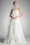 Sachin & Babi Anais Gown In White/embroidered Floral