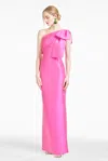 Sachin & Babi Bonnie Bow Detail One-shoulder Stretch Mikado Sheath Gown In Fuchsia